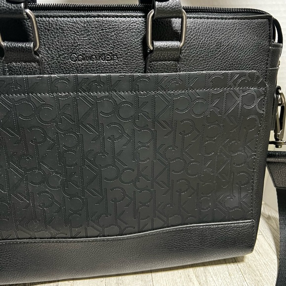 Calvin Klein tote crossbody bag iPad bag EUC Black - Picture 4 of 12